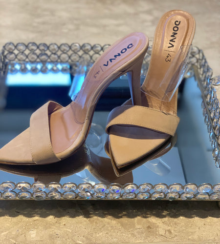 Tamanco Bico Folha Vinil Nude