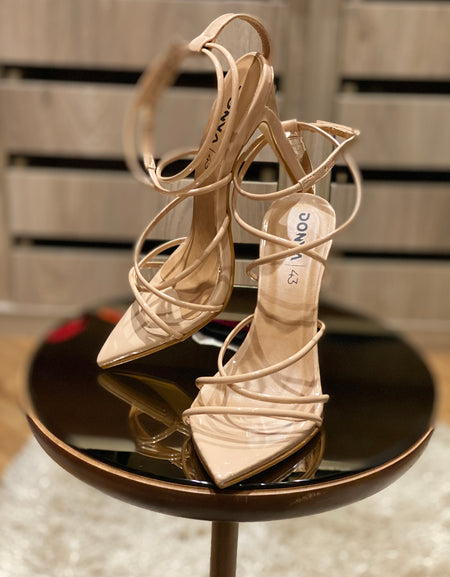 Sandália Bico Folha Verniz