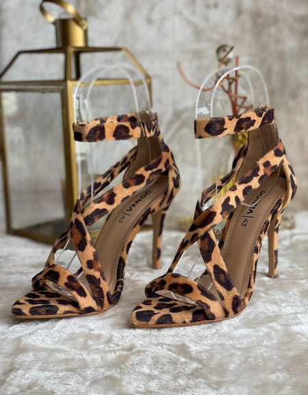 Sandália Rizza Campos